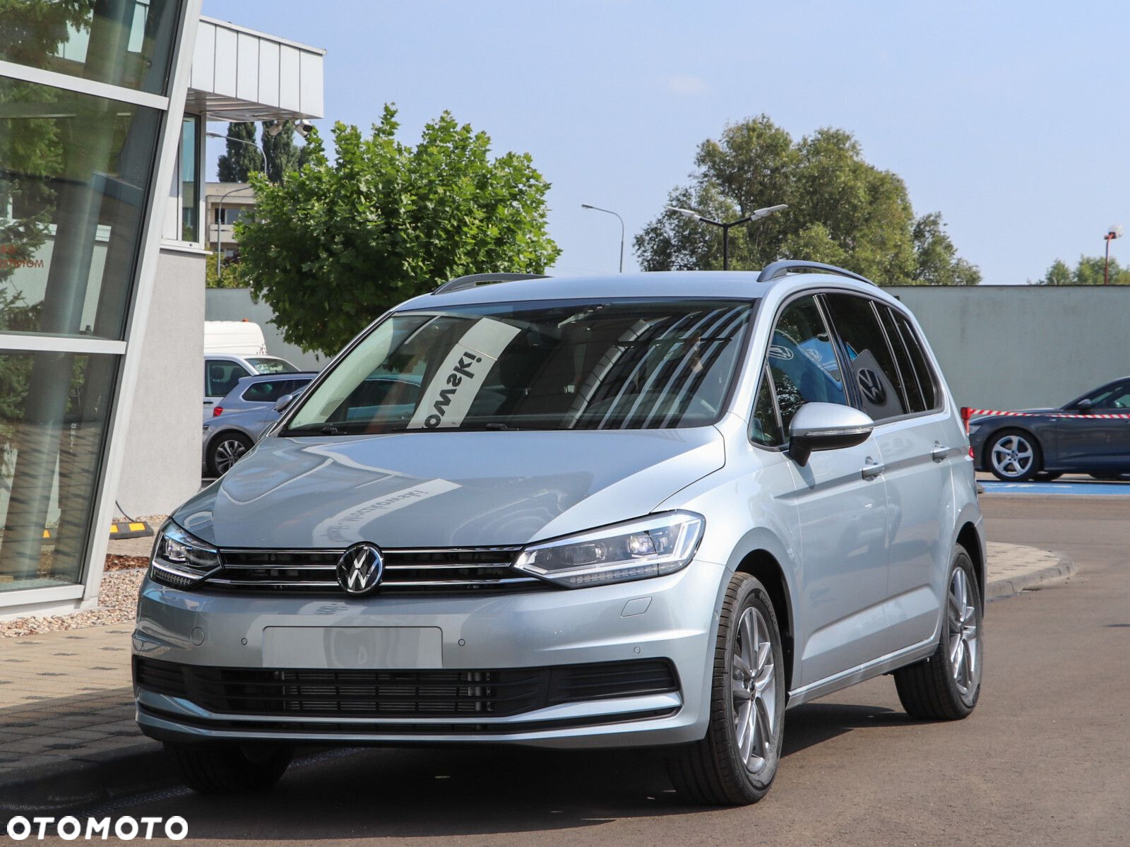 Volkswagen Touran - 9