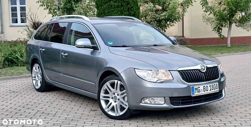 Skoda Superb 2.0 TDI DSG Ambition - 26