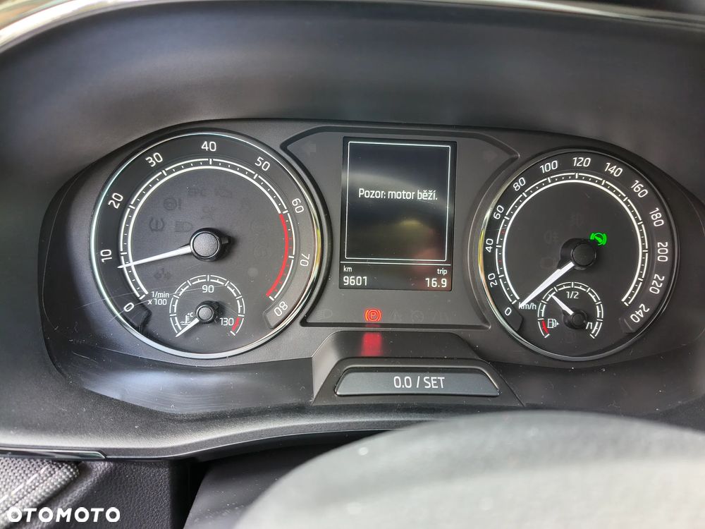 Skoda Fabia 1.5 TSI Drive DSG - 10