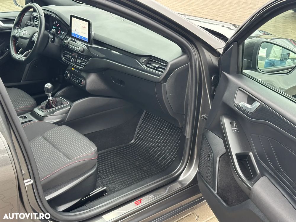 Ford Focus 2.0 EcoBlue ST-Line - 31