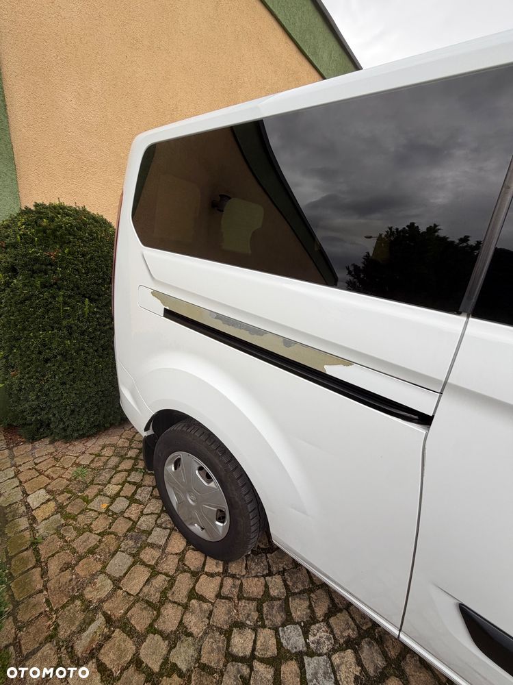 Ford Transit Custom 310 L2H1 Limited - 6