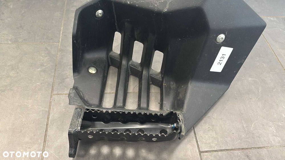 Podest Podłoga Stopnica Lewa Suzuki LTZ 400 [2131]