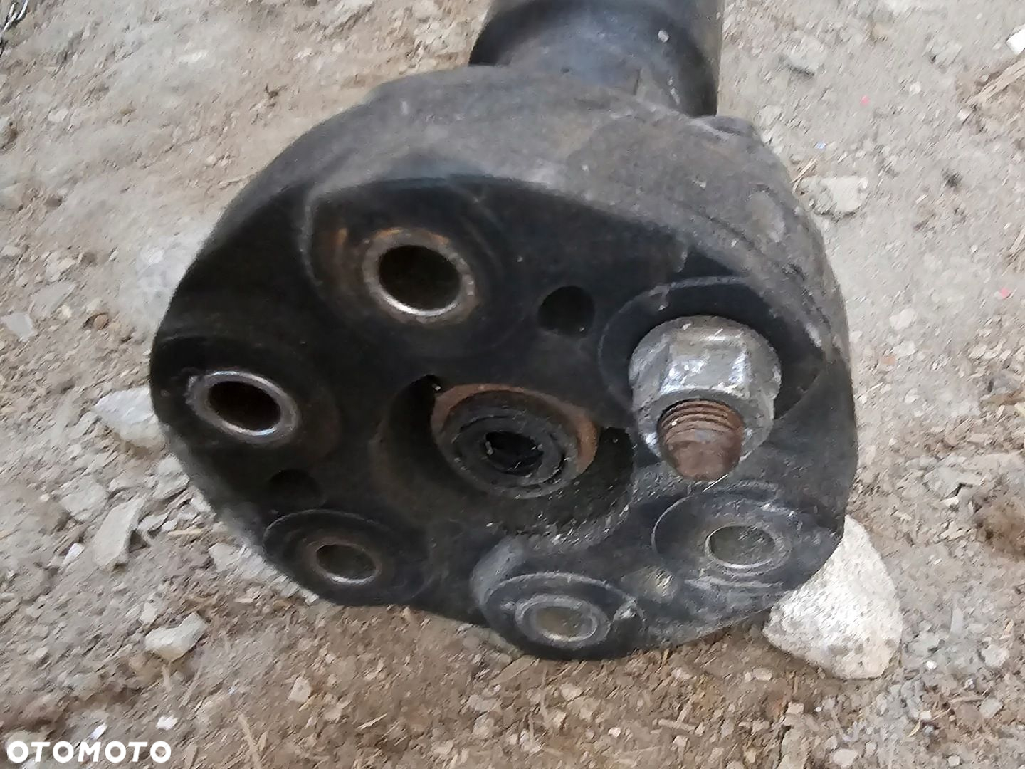 WAŁ NAPĘDOWY BMW 4.4B V8 M62B44 1229303 - 3