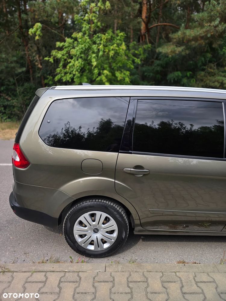 Ford Galaxy 2.0 TDCi Ghia - 13