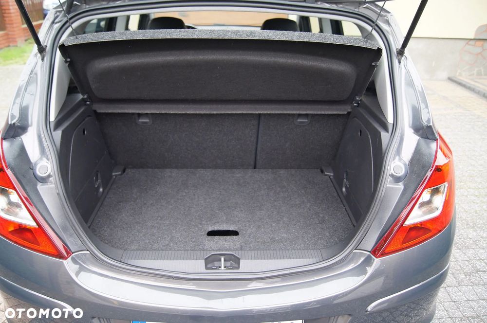Opel Corsa 1.4 Enjoy - 9