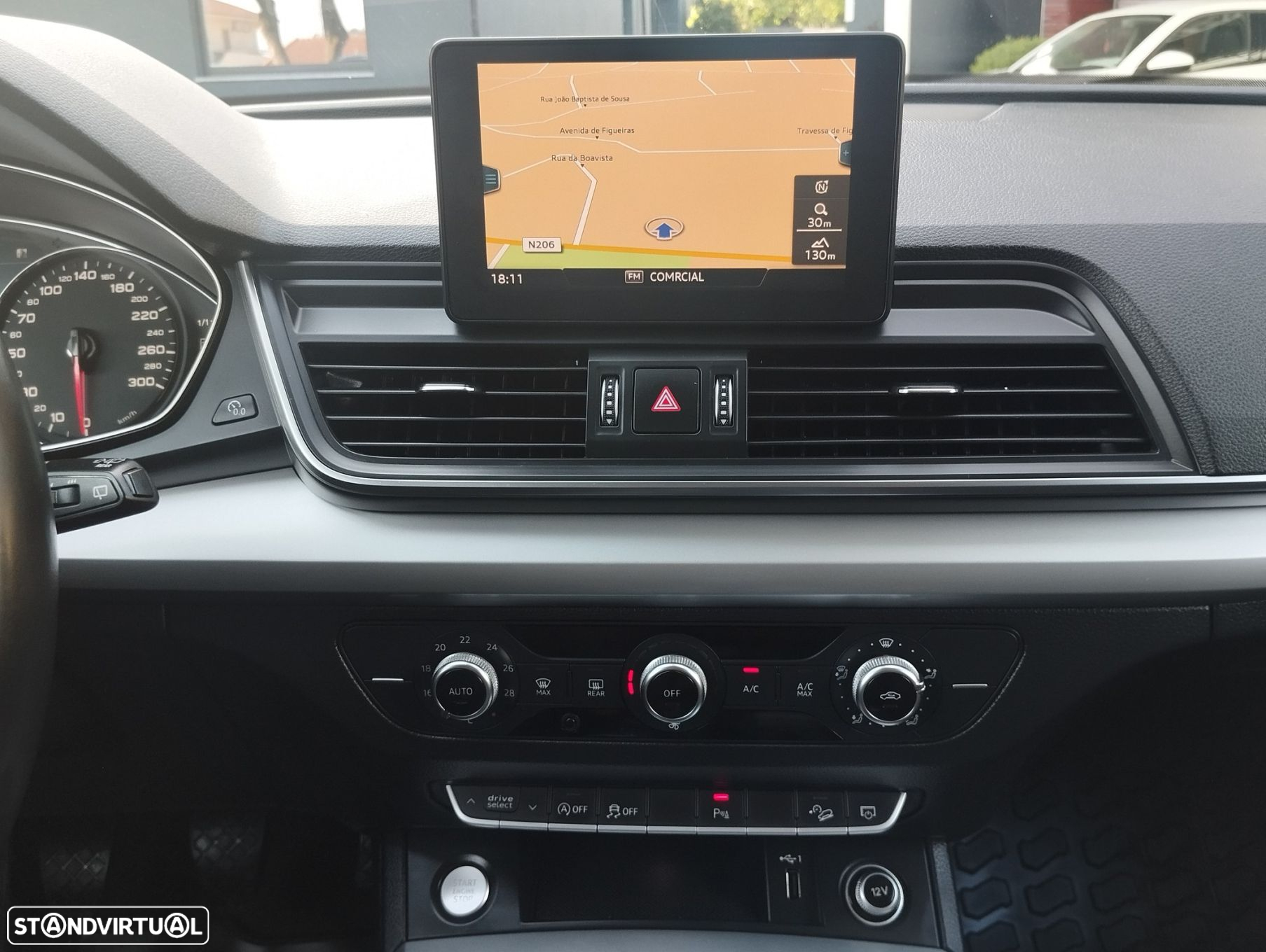 Audi Q5 2.0 TDi Advance - 8