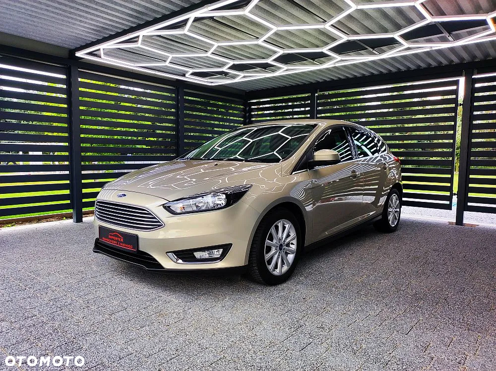 Ford Focus - 11