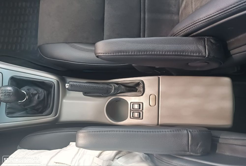 Subaru Forester 2.0 T XT - 17