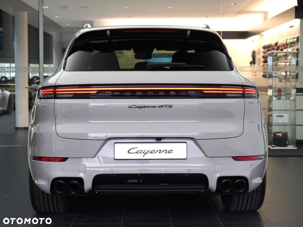 Porsche Cayenne GTS - 17
