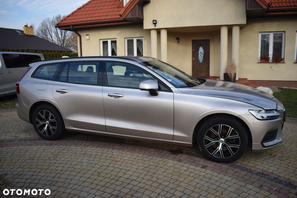 Volvo V60 B3 B Essential - 8