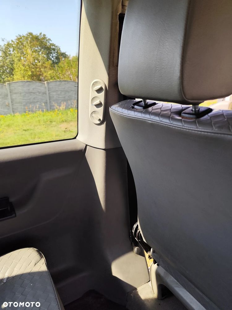 Volkswagen Transporter - 16