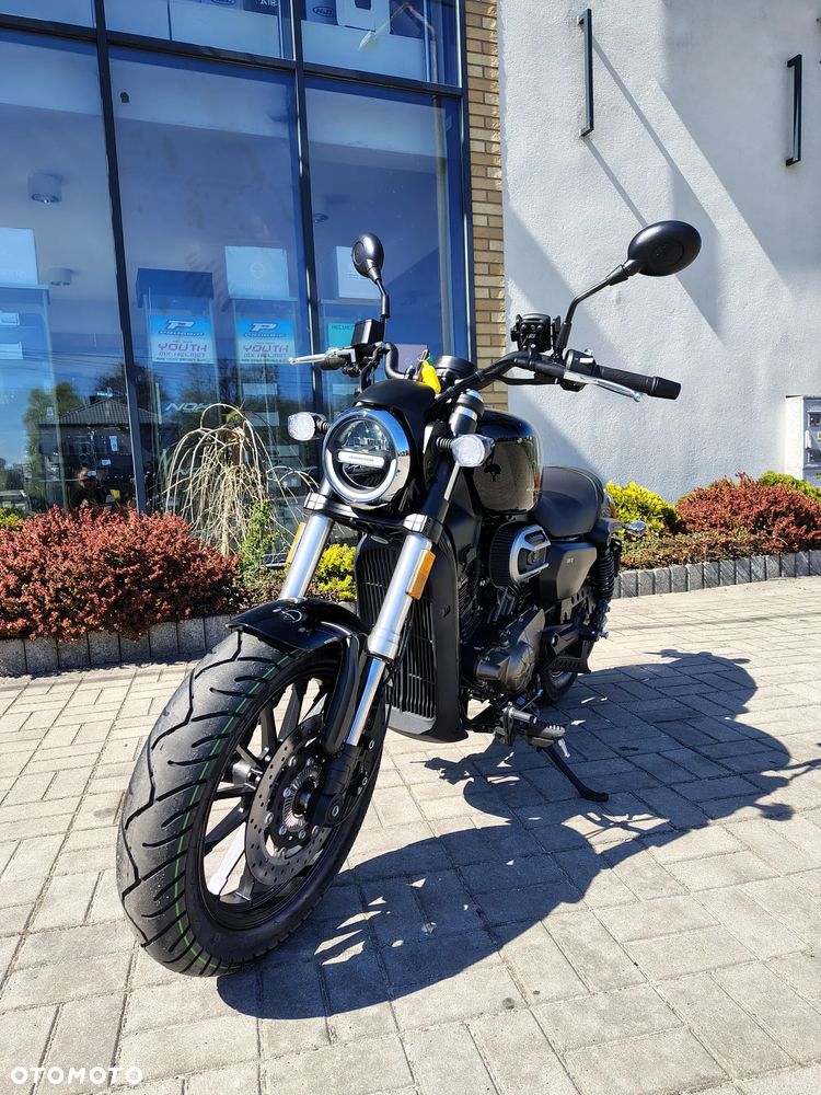 QJMOTOR SRV 125V - 20