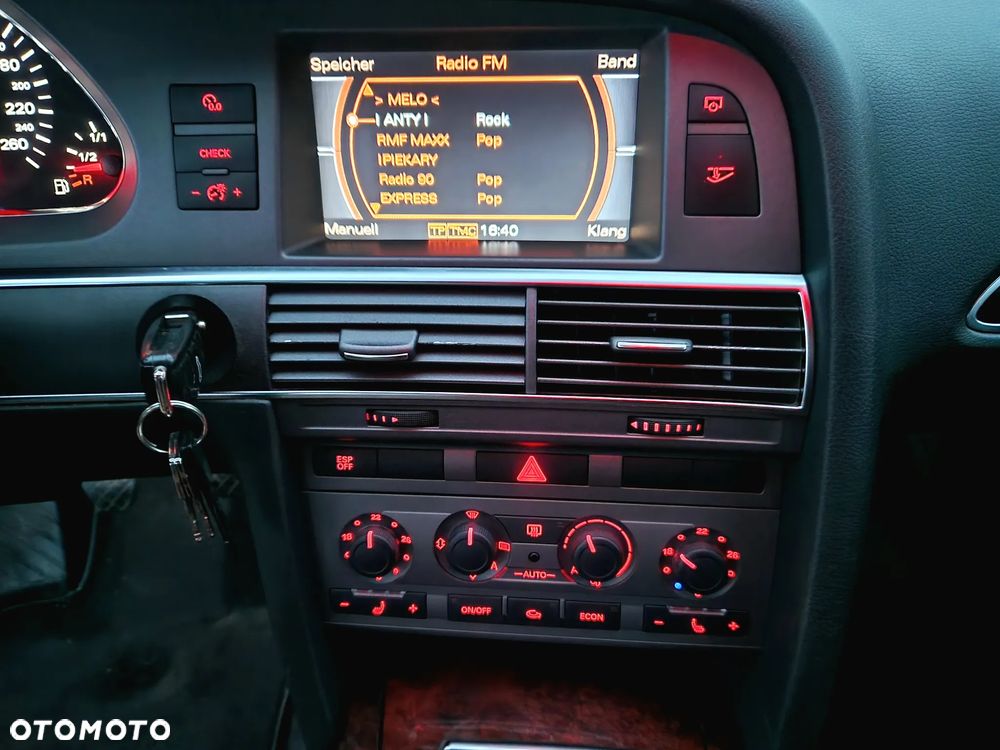 Audi A6 Avant 2.4 Quattro - 15