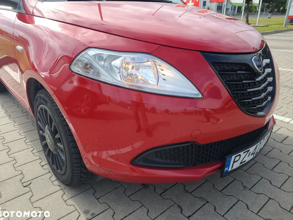 Lancia Ypsilon 1.2 8V Elefantino S&S - 14