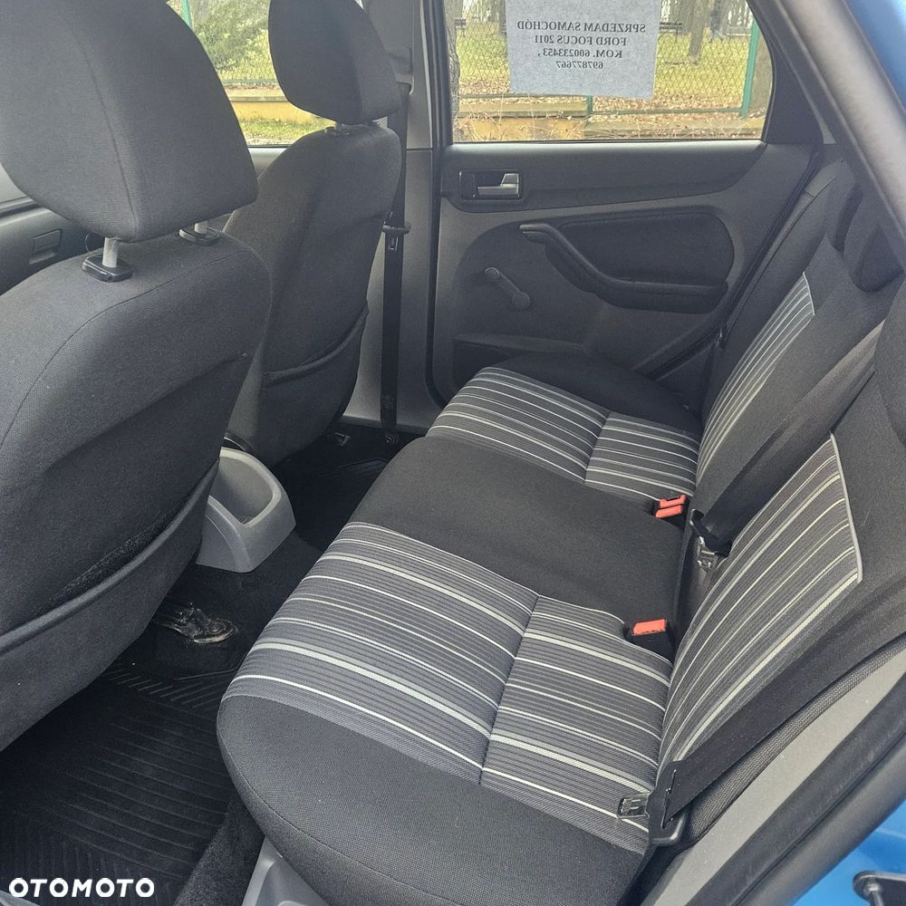 Ford Focus - 8
