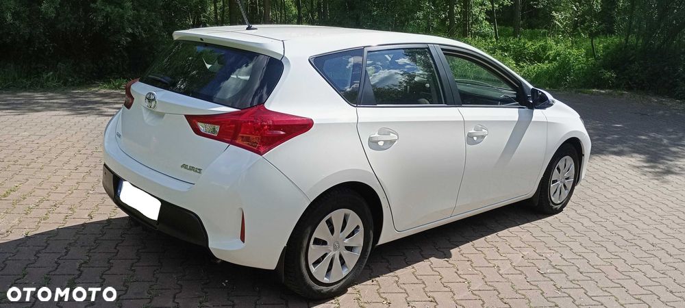 Toyota Auris - 4