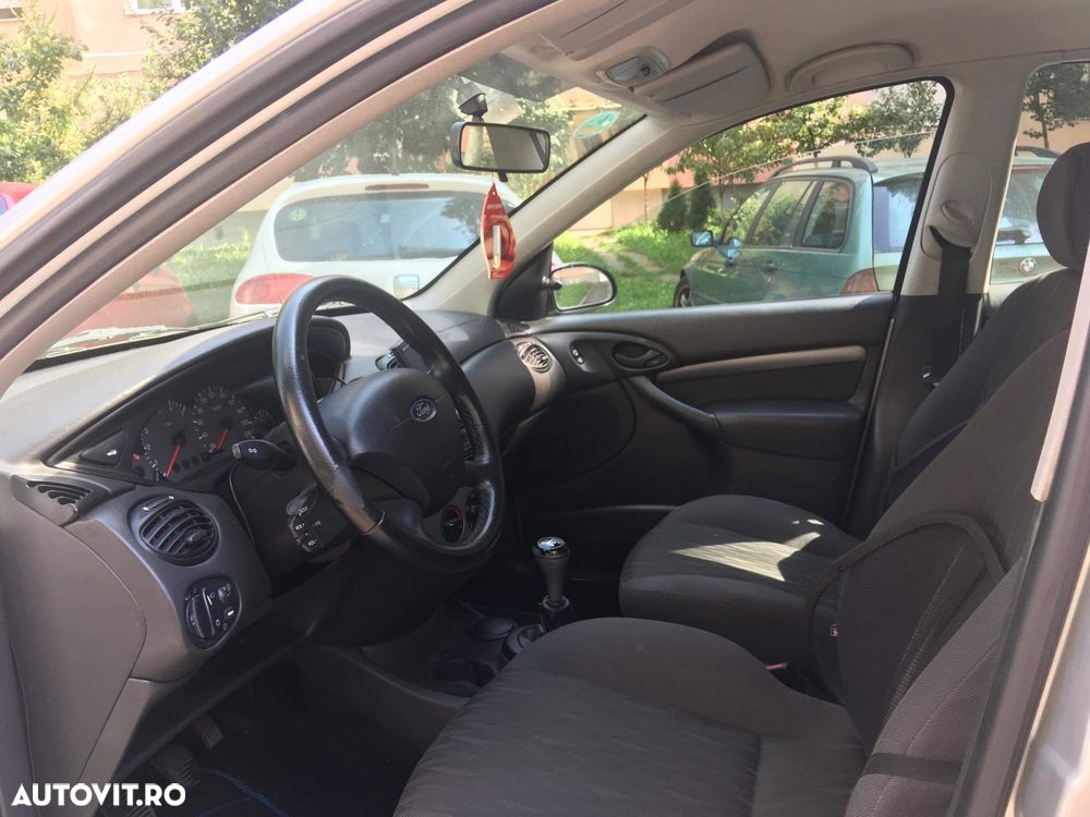 Ford Focus 1.6 Trend - 6