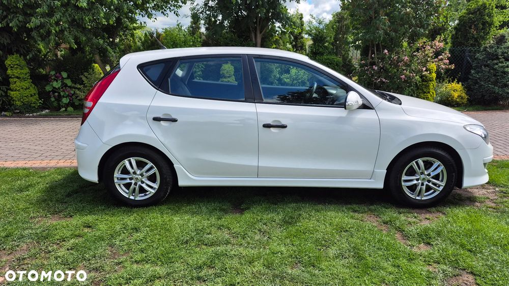 Hyundai i30 1.4 Comfort EU5 - 28