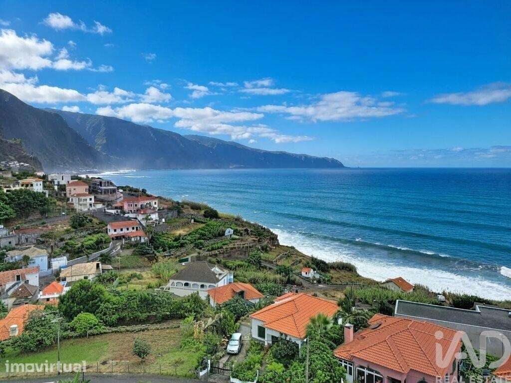 Moradia isolada T4 em Ponta Delgada de 192 m2 - Grande imagem: 4/37