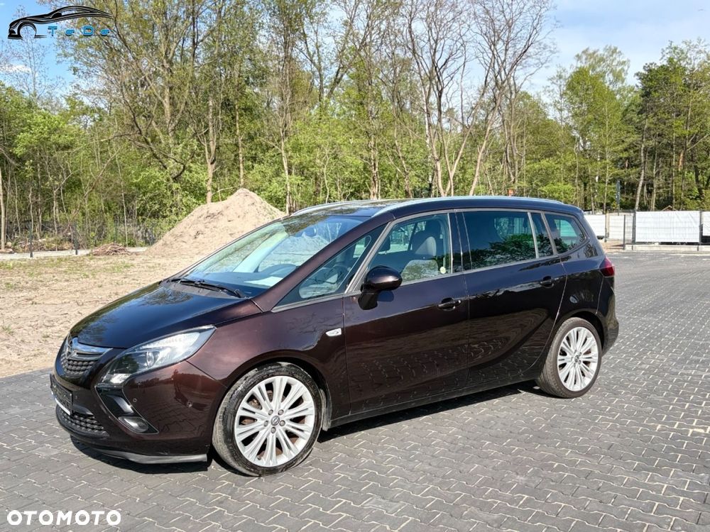 Opel Zafira 1.4 T Cosmo EcoFLEX S&S EU6 - 13