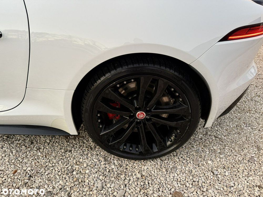 Jaguar F-Type - 19