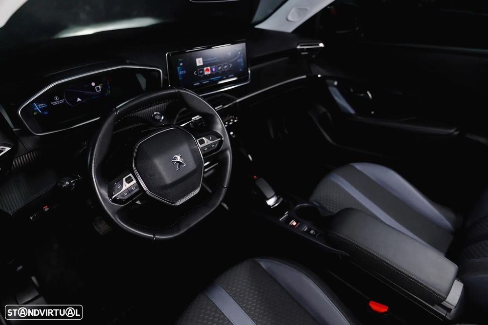 Peugeot e-2008 Allure - 5