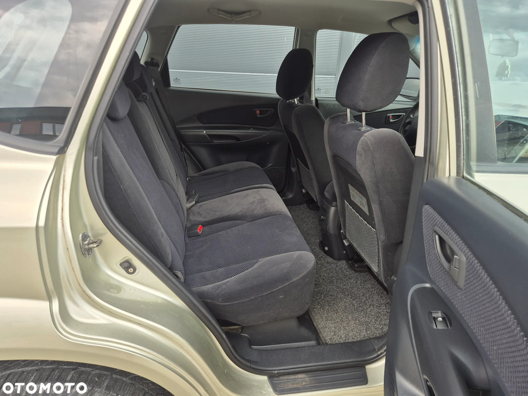 Hyundai Tucson 2.0 Comfort 2WD - 25