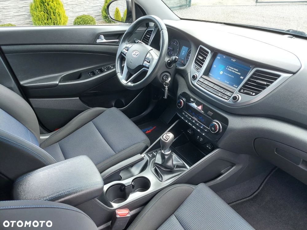 Hyundai Tucson blue 1.7 CRDi 2WD Style - 21