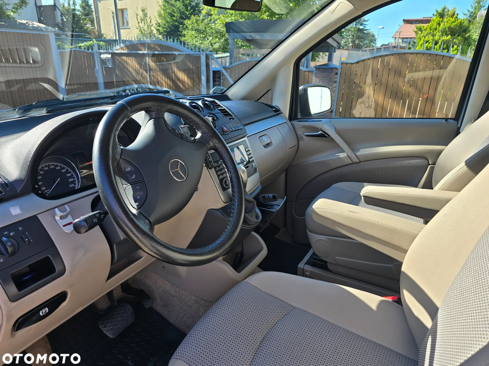 Mercedes-Benz Viano - 4