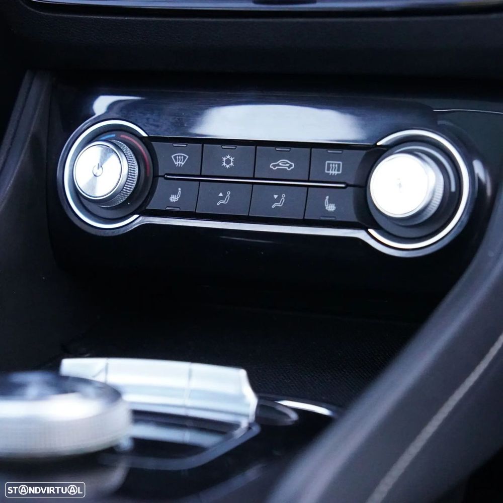 MG ZS EV 44.5 kWh Luxury - 35