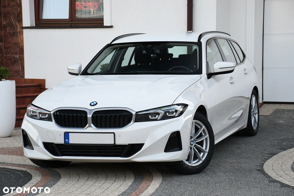 BMW Seria 3 318d mHEV - 4