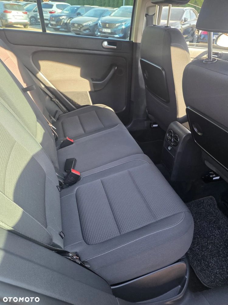 Volkswagen Golf Plus - 11