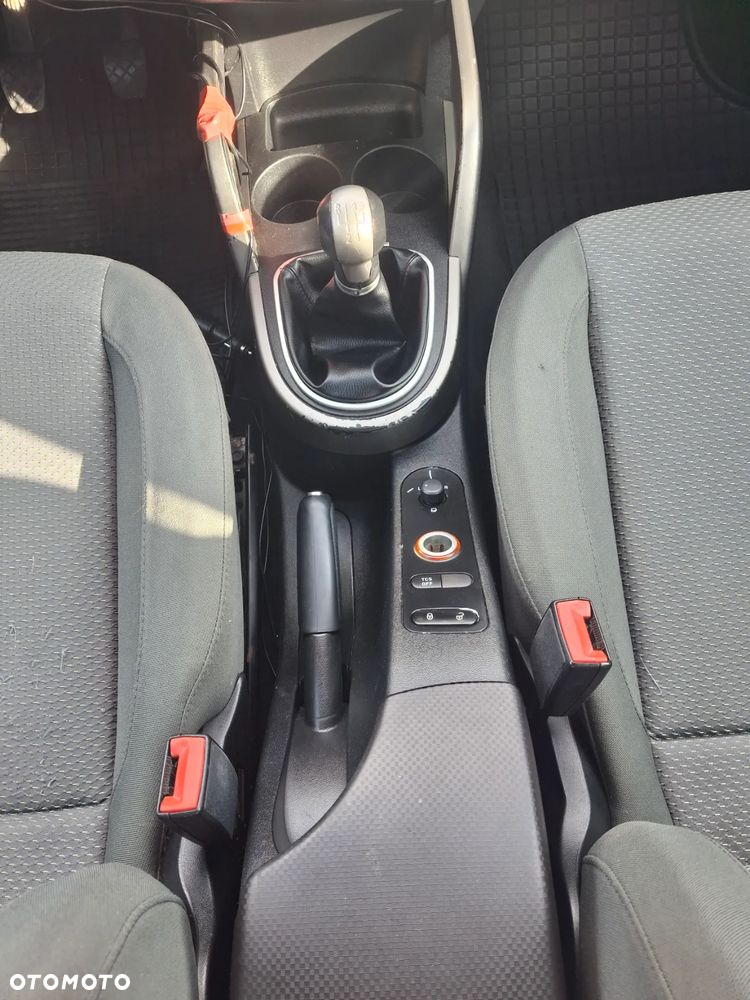 Seat Toledo 1.6 Reference - 17