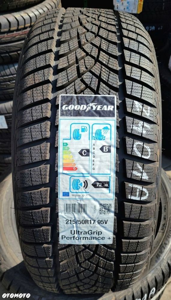 4x Goodyear UltraGrip Performance 215/50R17 95V XL Z401A - 4