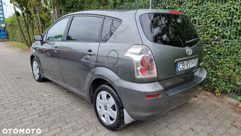 Toyota Corolla Verso 1.8 Sol - 17