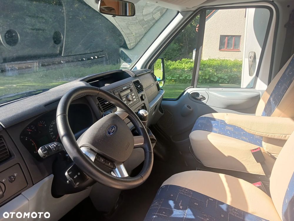 Ford Transit - 8