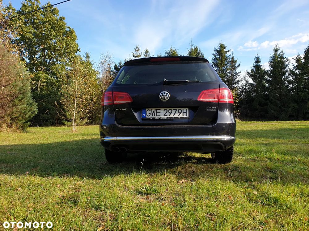 Volkswagen Passat Variant 2.0 TDI DSG BlueMotion Technology Comfortline - 4