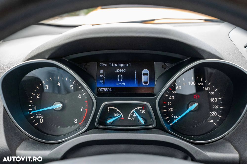 Ford Kuga 1.5 EcoBoost 2WD Trend - 24