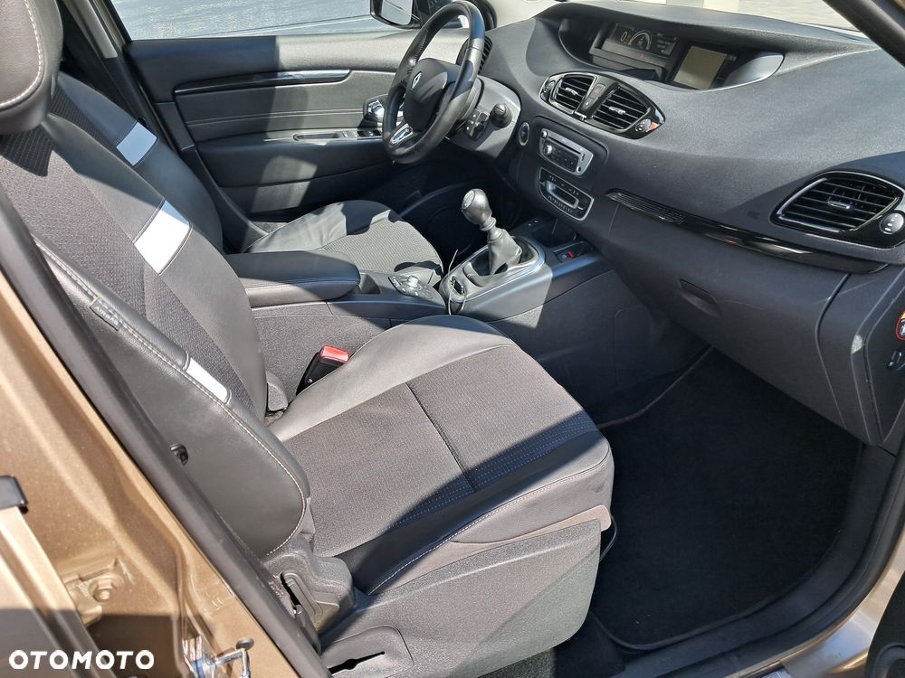 Renault Scenic dCi 110 Expression - 21