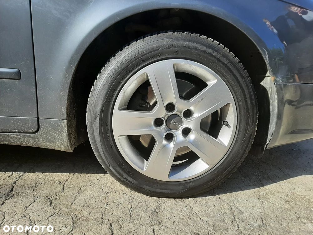 Audi A4 Avant - 14