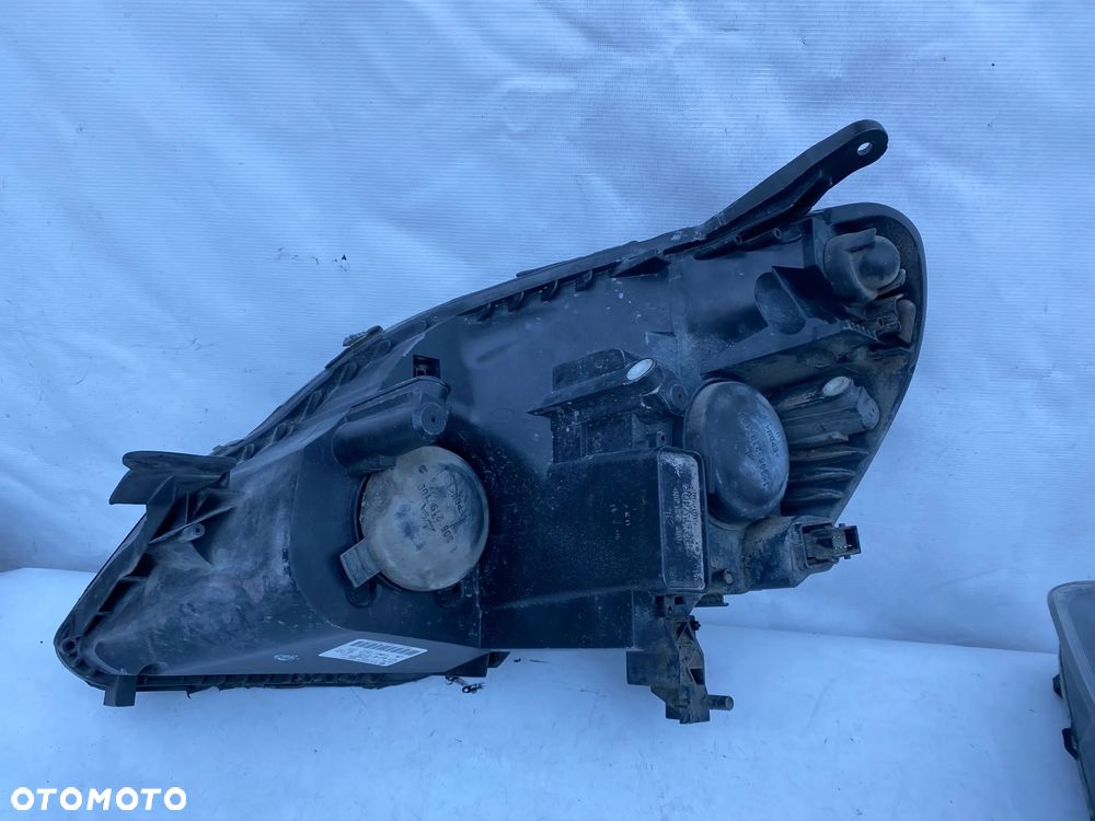 lampy opel zafira b komplet eu całe - 8