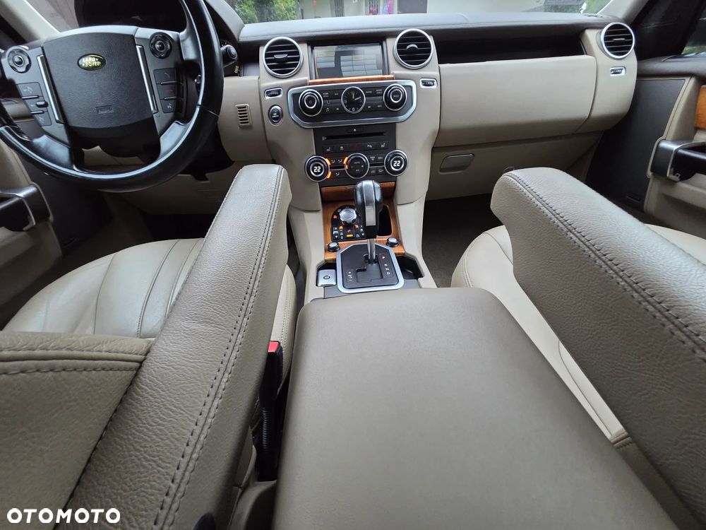 Land Rover Discovery 2.7D V6 HSE - 12