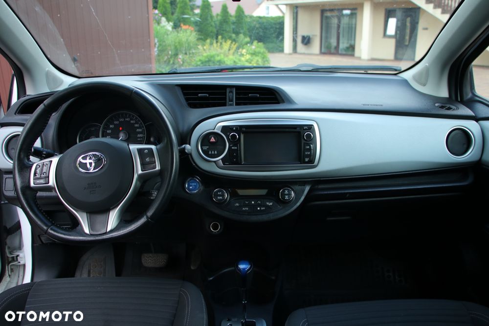 Toyota Yaris - 8