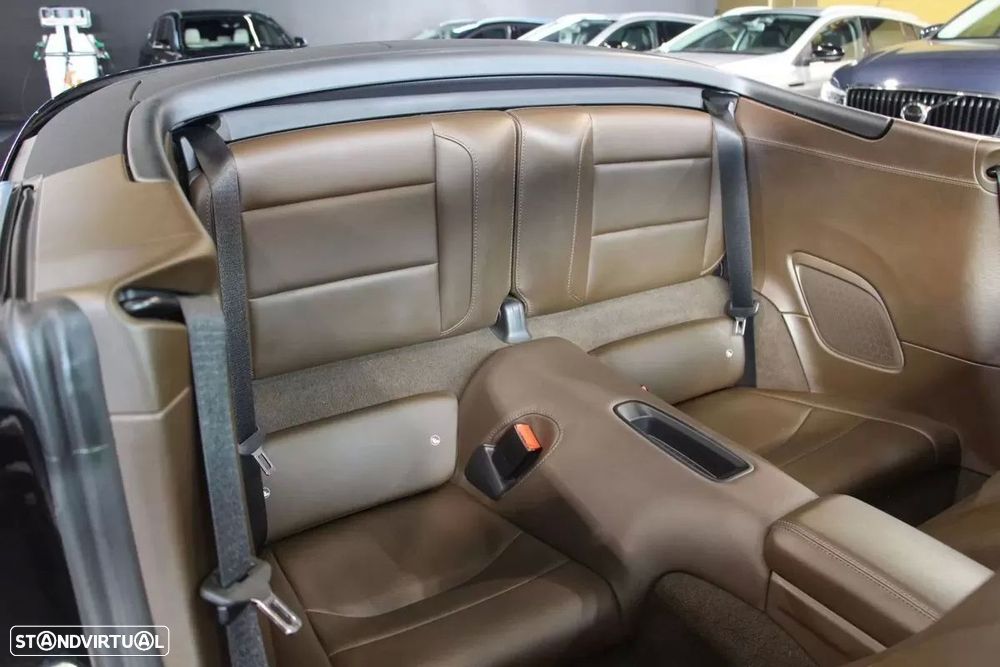 Porsche 911 (991) Carrera 4S PDK - 29