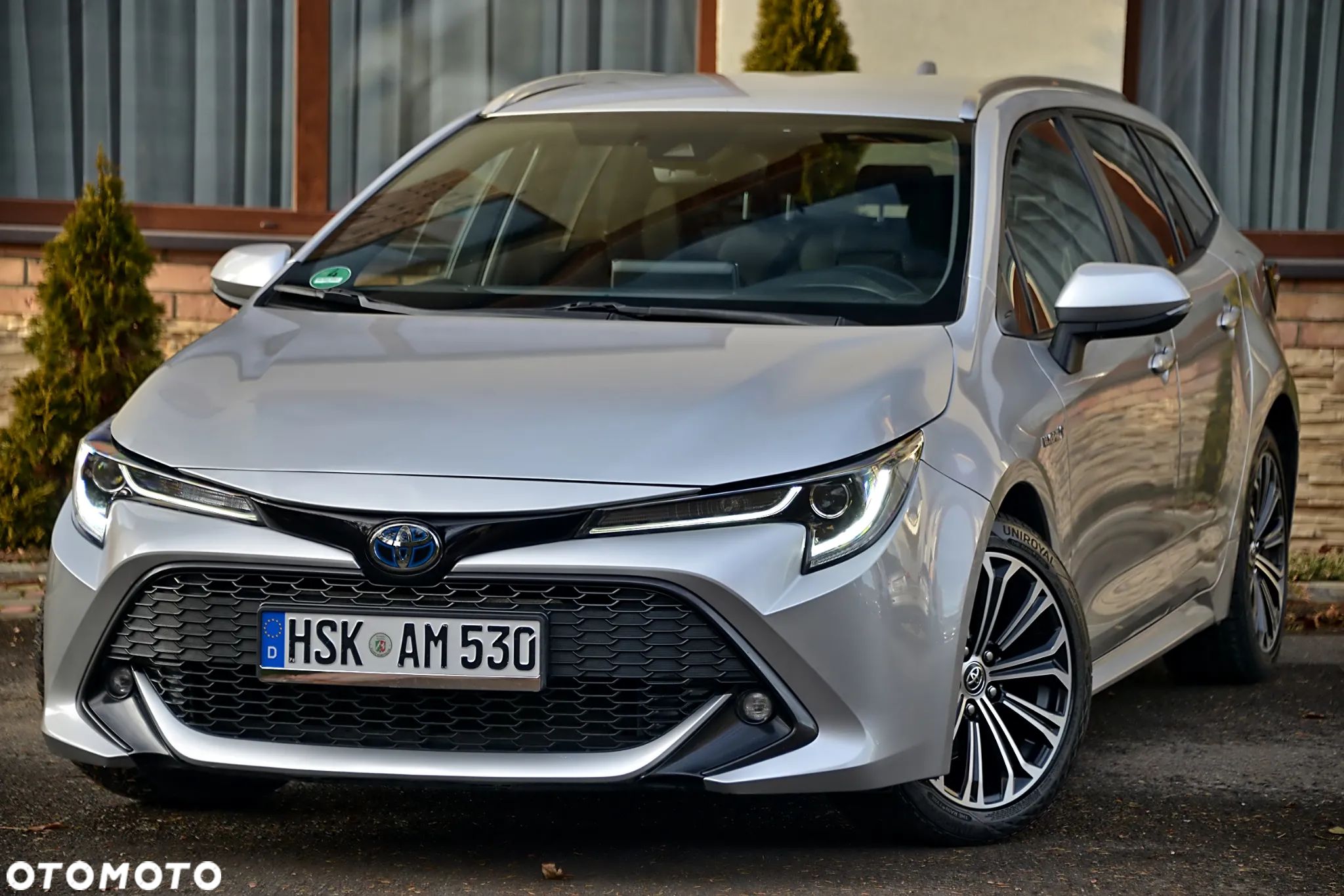 Toyota Corolla 1.8 Hybrid Touring Sports - 1