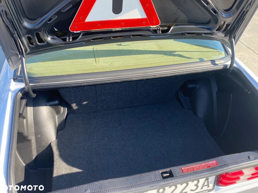 Mercedes-Benz W201 (190) - 15