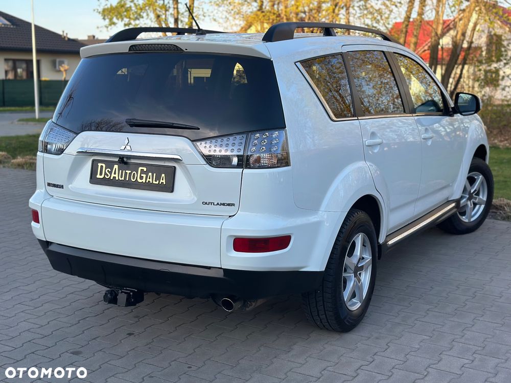 Mitsubishi Outlander 2.0 2WD Invite - 11