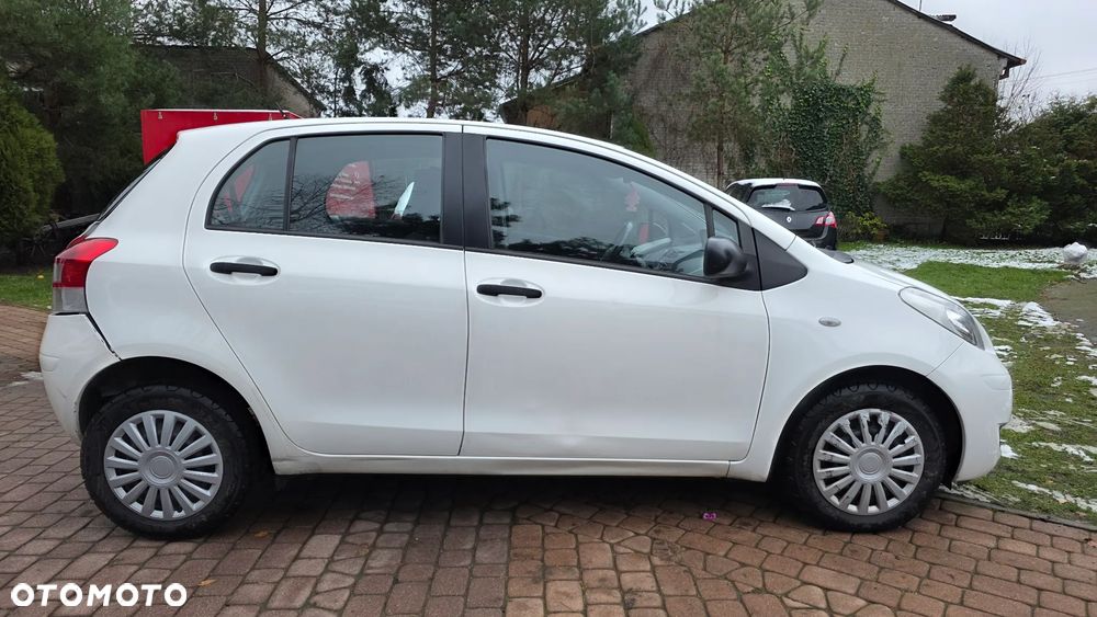 Toyota Yaris 1.0 VVT-i Cool - 13