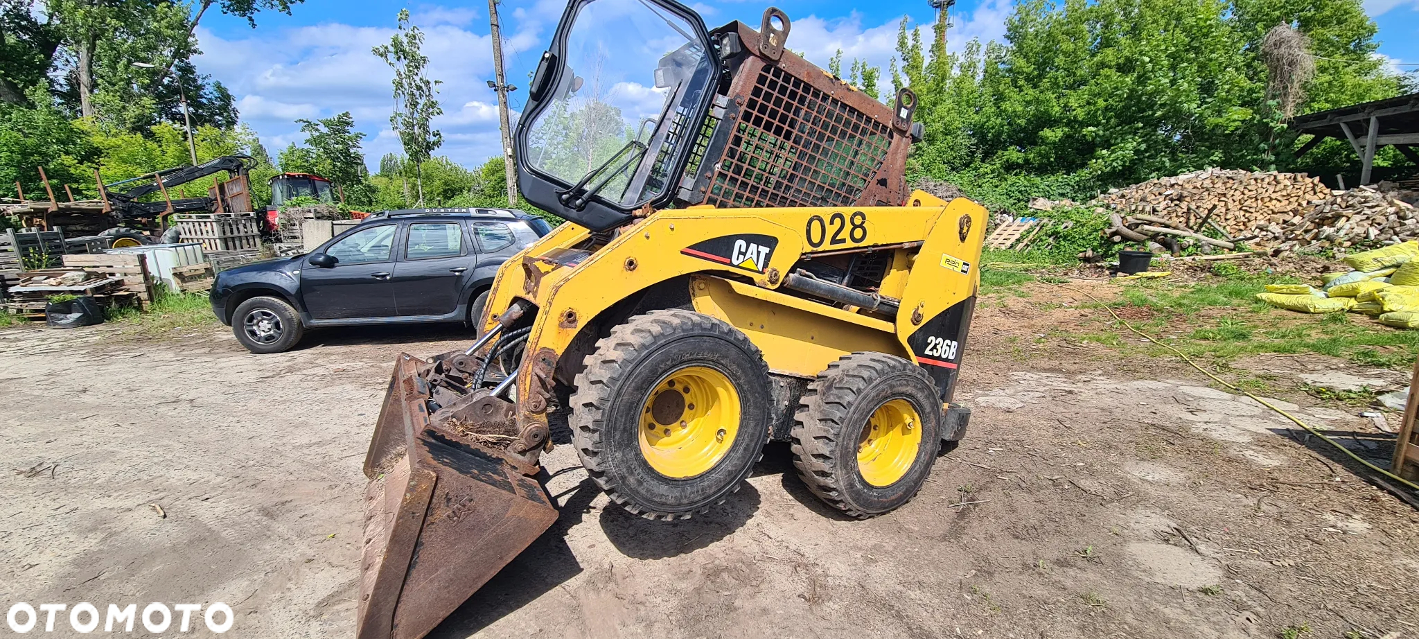 Caterpillar CAT 236B - 8