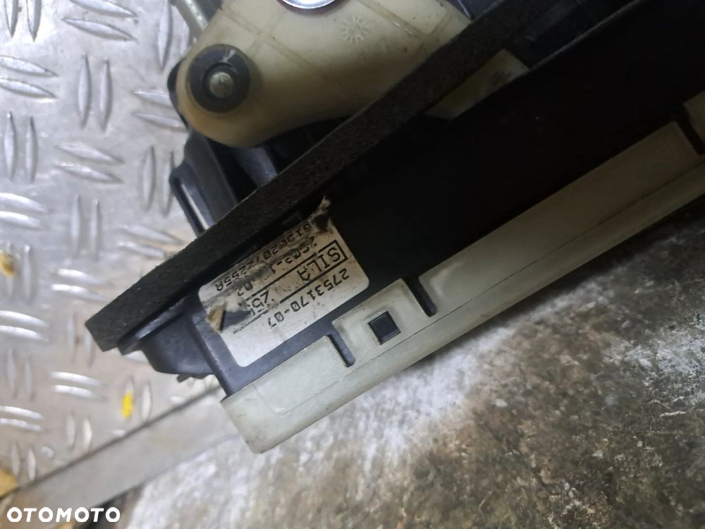 Wybierak dzwignia lewarek  biegow  Mini R56 R55 1,4i  1,6i - 3